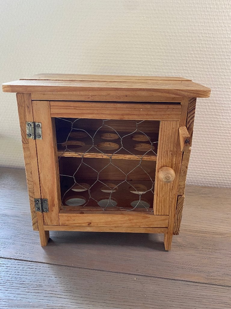 Landelijk houten eierkastje voor 12 eieren met kippengaas, Hout, Ophalen of Verzenden, Bruin, Overige typen