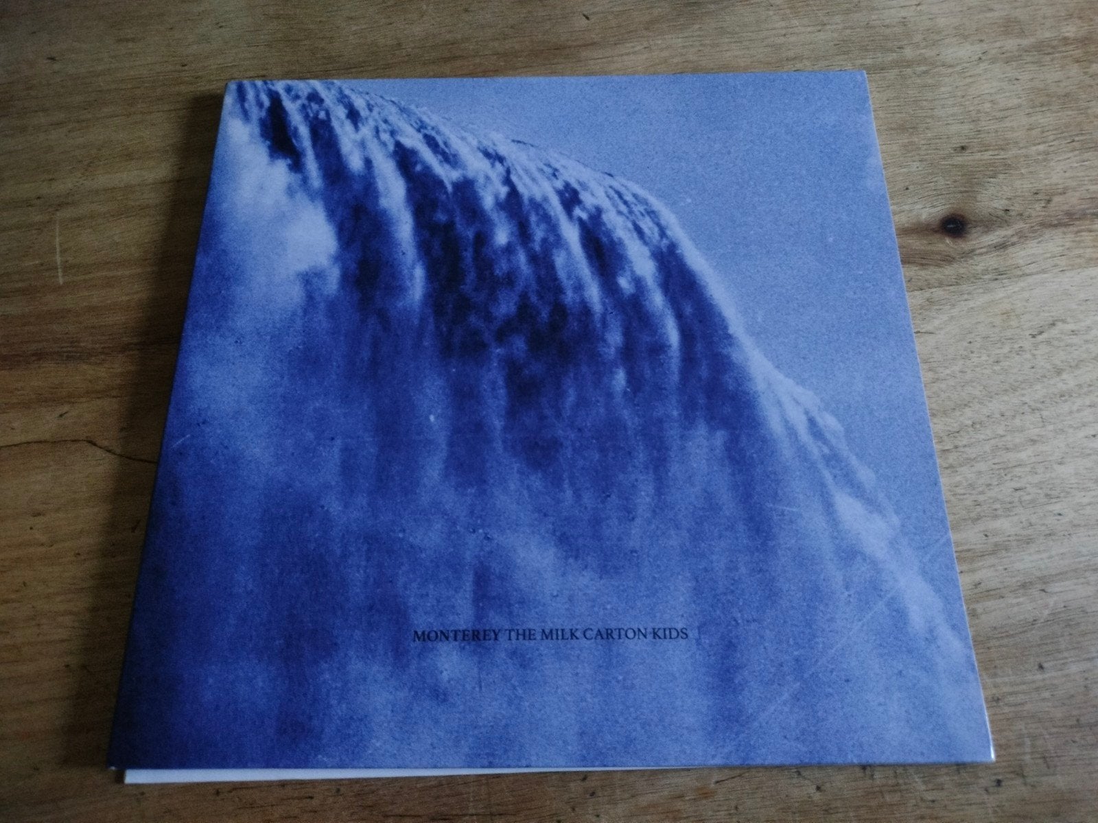 Indie folk rock MILK CARTON KIDS : MONTEREY, Cd's en Dvd's, Ophalen of Verzenden, Zo goed als nieuw, 12 inch, Folk Rock
