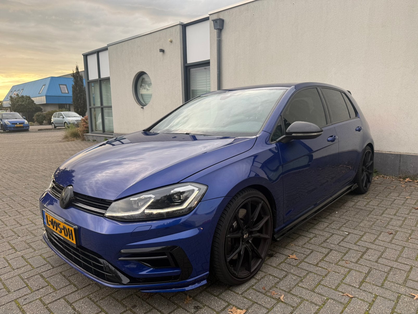 Volkswagen Golf 2.0 TSI 400pk 4Motion 5D 2019 Blauw Akra!, Auto's, Automaat, Stof, Zwart, 4 cilinders
