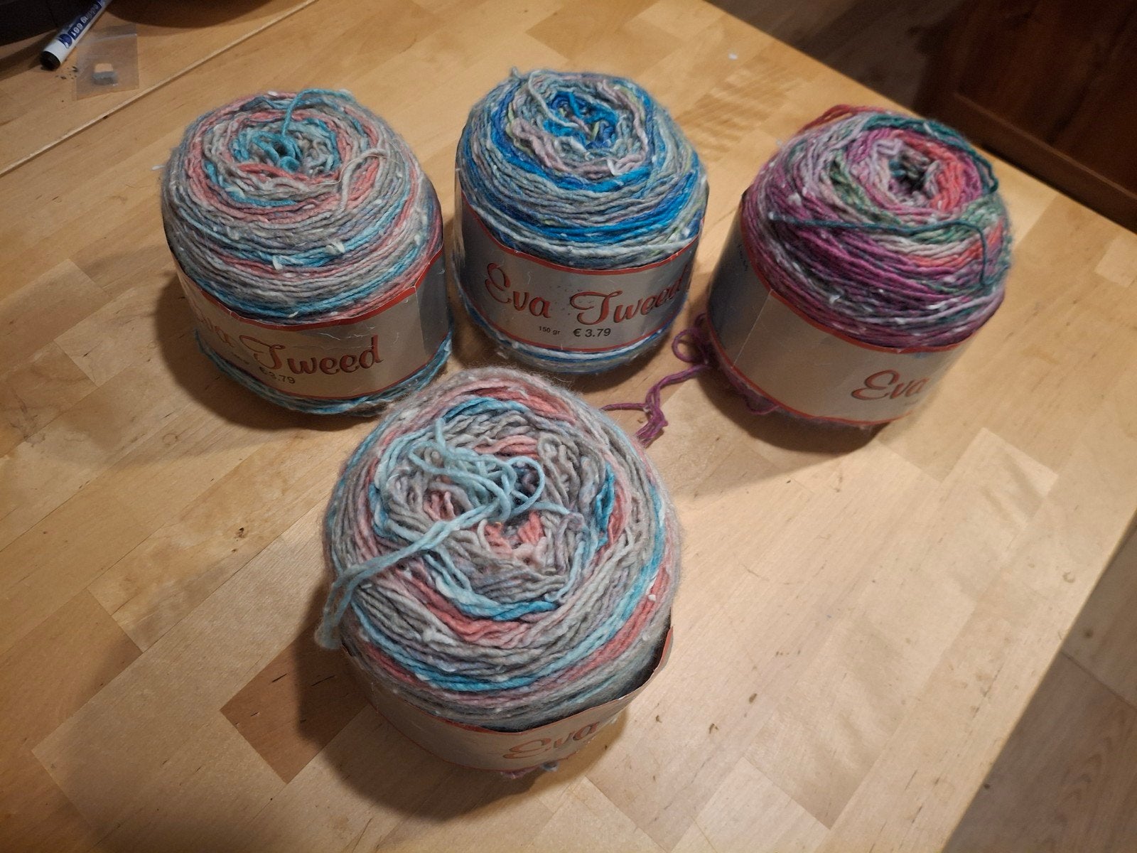 Multicolor Eva Tweed garen 4 bollen, verschillende kleuren, Hobby en Vrije tijd, Ophalen of Verzenden, Nieuw, Breien of Haken