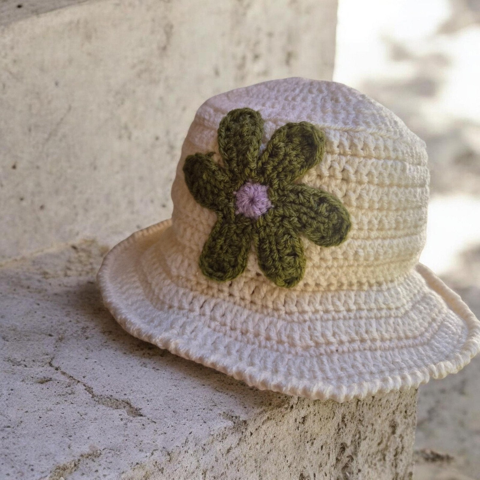 Evi.Knotty| Flower Bucket hat, Hoed, Nieuw, Handgemaakt, One size fits all