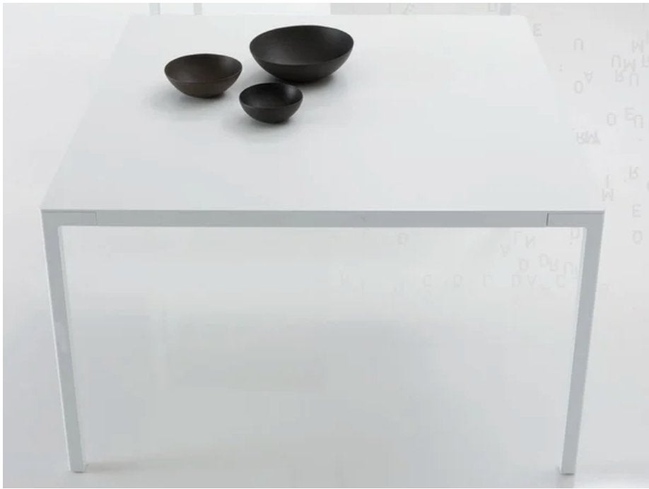 TRAVI Poliform eettafel 125x125 - Roberto Barbieri, Minimalistisch geometrisch, Vierkant, Zo goed als nieuw, Vier personen