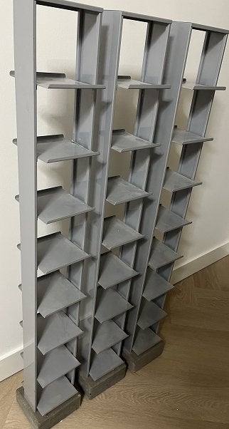 3 IKEA CD rekken met een opvallend industrieel ontwerp, Ophalen, Zo goed als nieuw, Pop