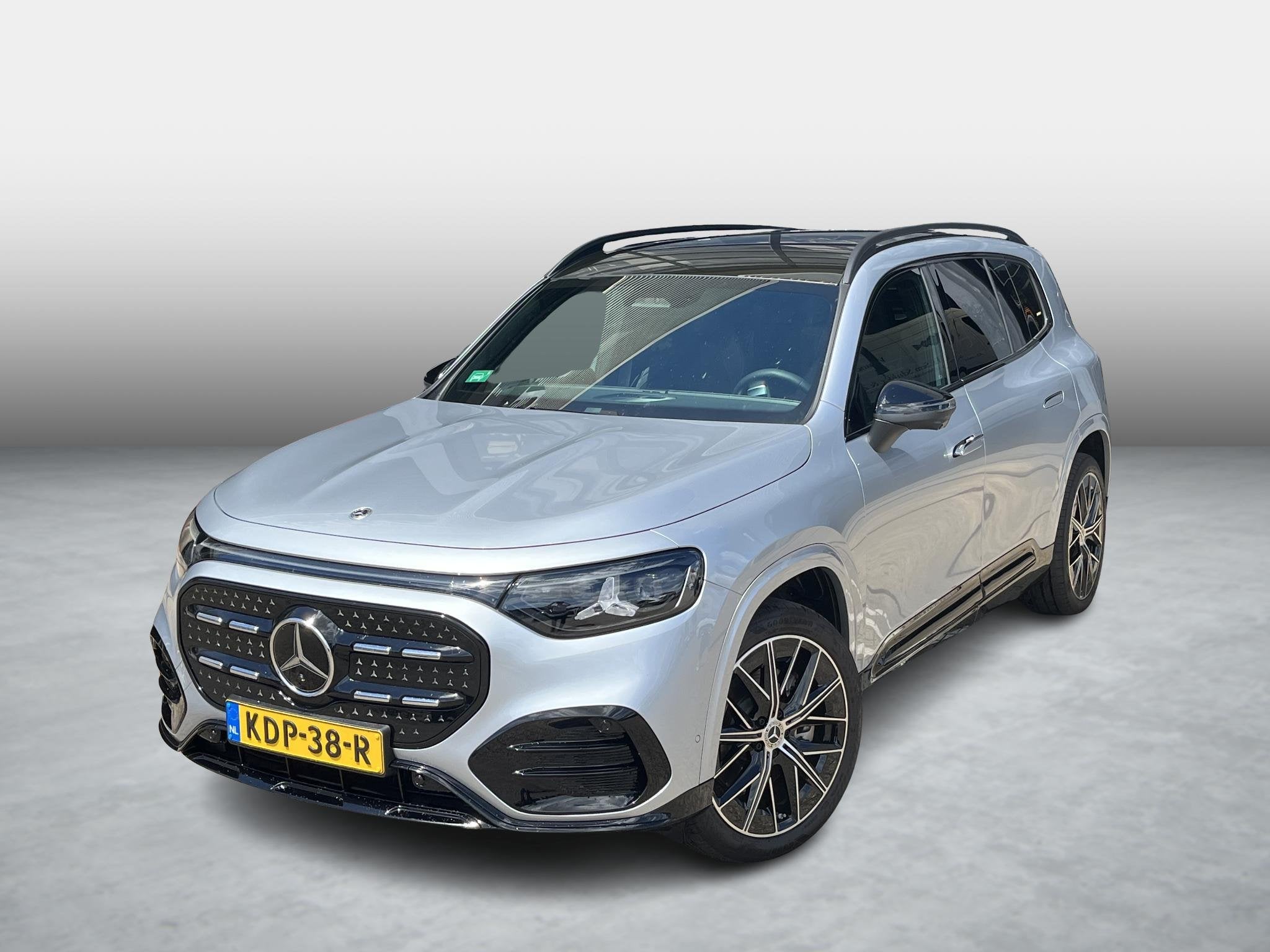 Mercedes-Benz GLB 250+ Business Solution AMG 85.5 kWh, Achterwielaandrijving, Zwart, 607 km, 2100 kg