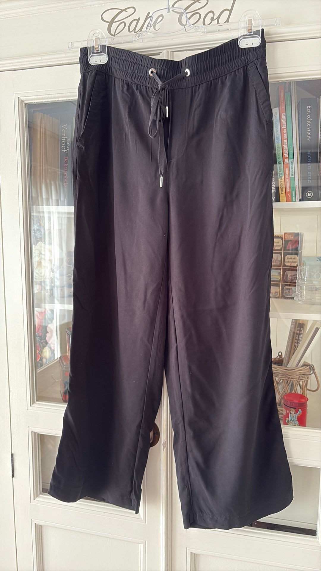 2 zomerse broeken Street one maat 38 zwart en beige, Ophalen of Verzenden, Zo goed als nieuw, Maat 38/40 (M)