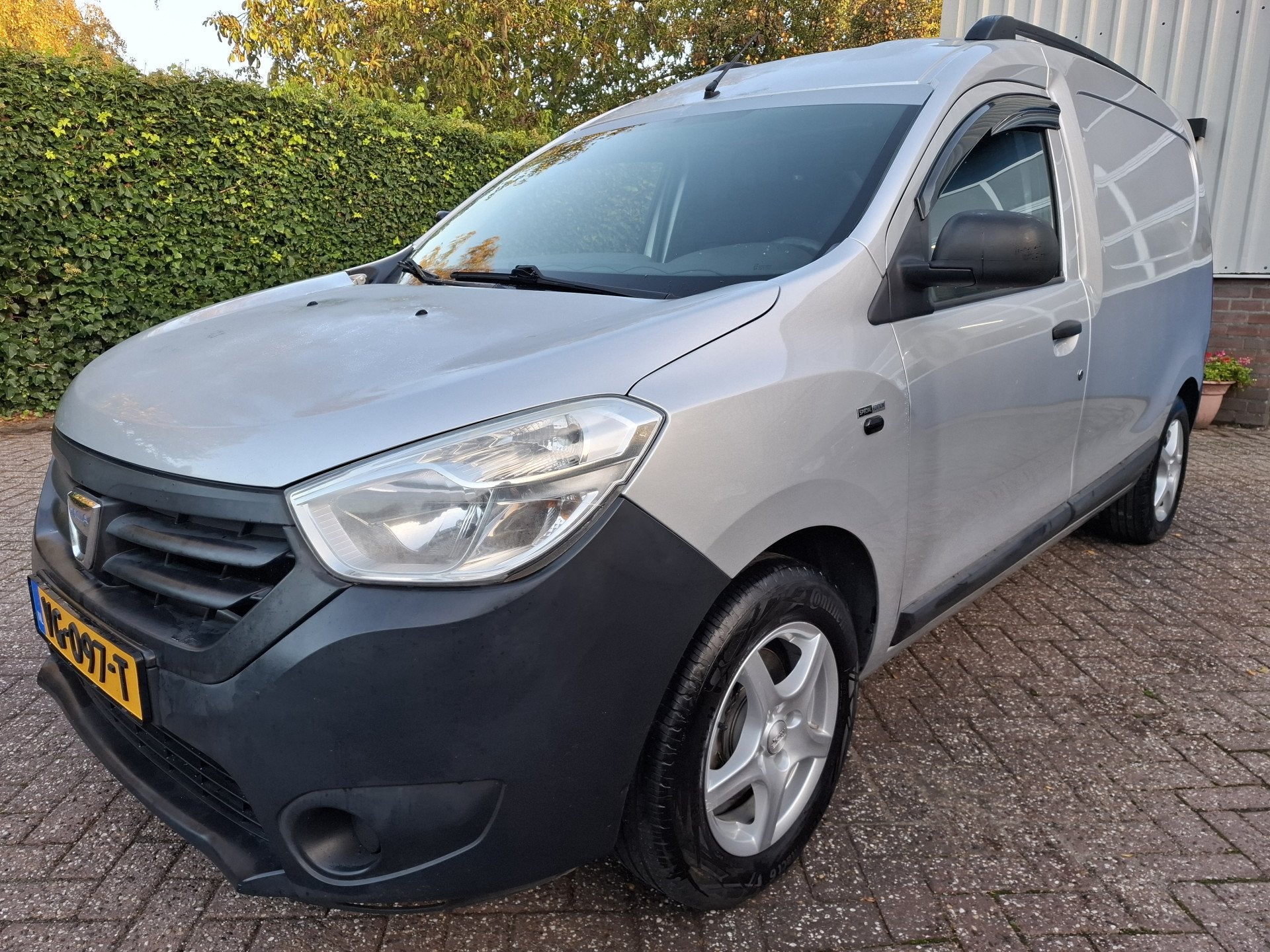 Dacia Dokker 1.5 dCi 75 Ambiance AIRCO/NAVI/CARPLAY/ANDROID, Auto's, Euro 5, Stof, Gebruikt, 4 cilinders