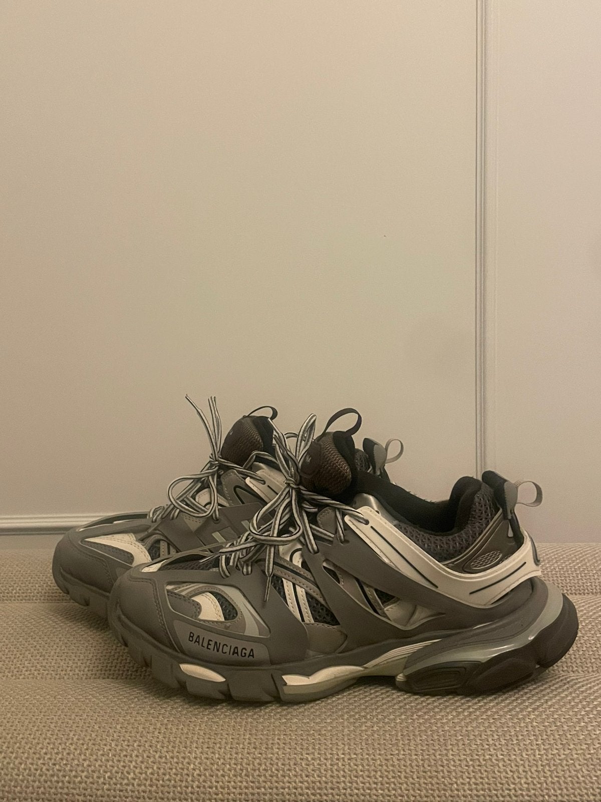 Balenciaga Track LED Sneakers – Grijs / Wit / Zwart, Overige kleuren, Ophalen of Verzenden, Sneakers of Gympen, Zo goed als nieuw