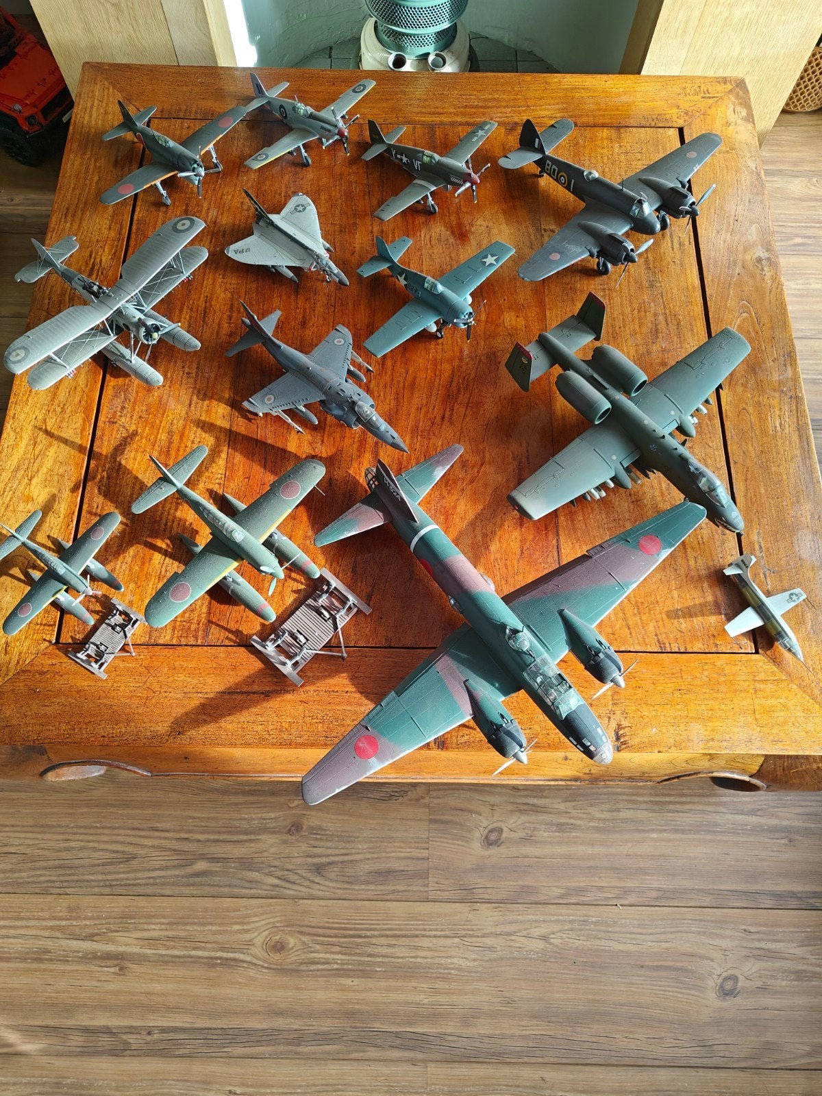 Verzameling modelvliegtuigen - diverse types en schalen, Ophalen, Gebruikt, Groter dan 1:72, Overige merken