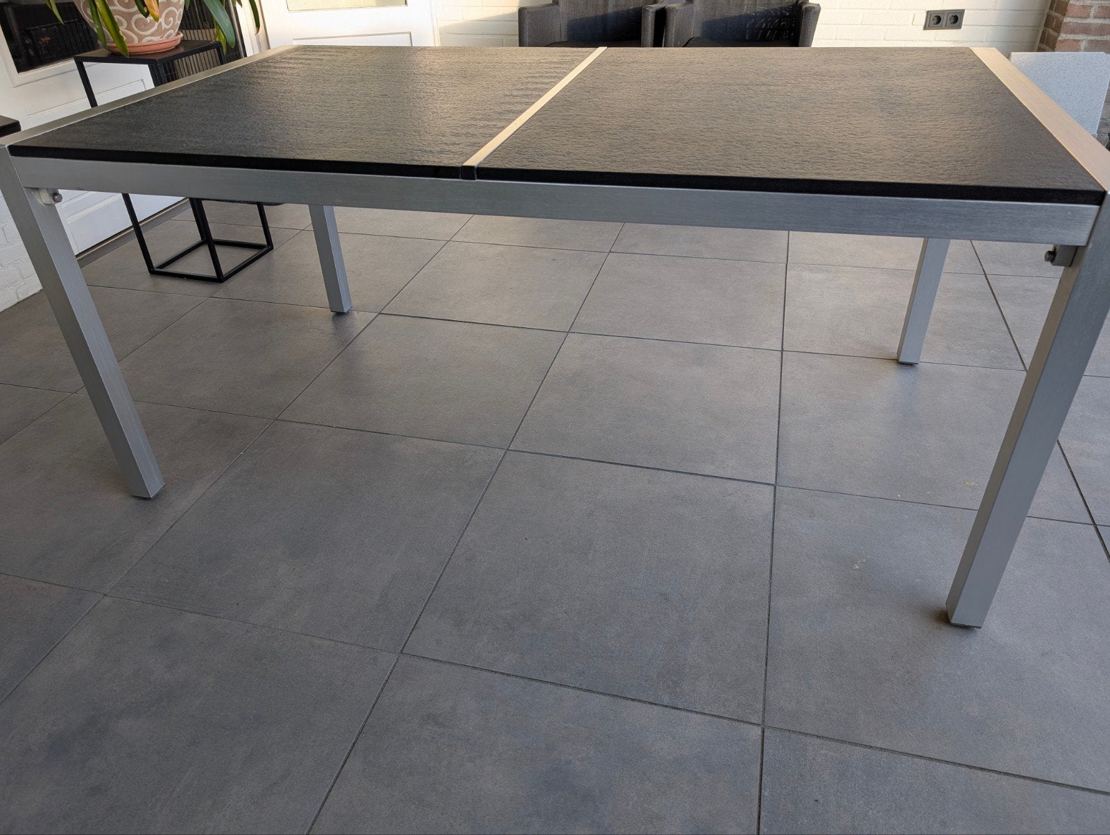 tuintafel met stenen blad, Ophalen, 4 zitplaatsen, Gebruikt, Aluminium