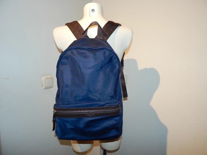Michael Kors nette rugzak donker blauw met bruin prima staat, Verzenden, Zo goed als nieuw, Blauw, Overige typen