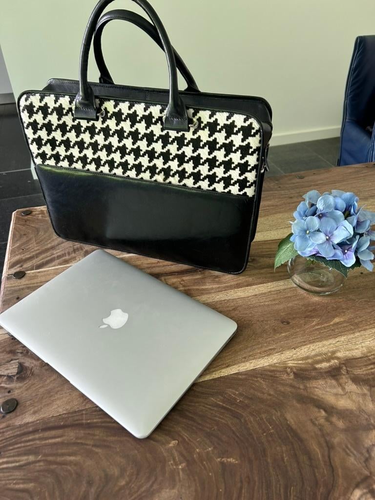 extravagante laptoptas dames, Ophalen, 17 inch of meer, Aktetas, Zo goed als nieuw
