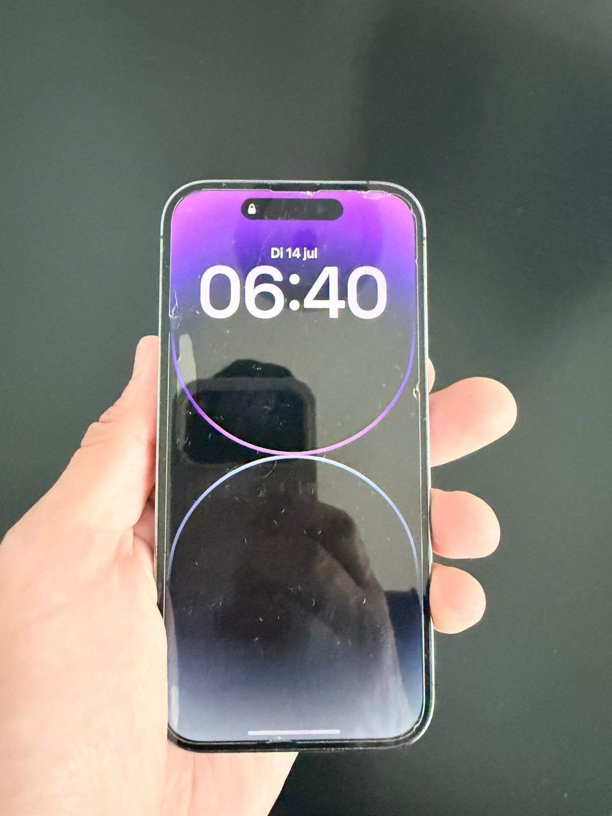 Iphone 14 pro - achterkant beschadigd, Telecommunicatie, Mobiele telefoons | Apple iPhone, Zwart, Ophalen of Verzenden, Zo goed als nieuw