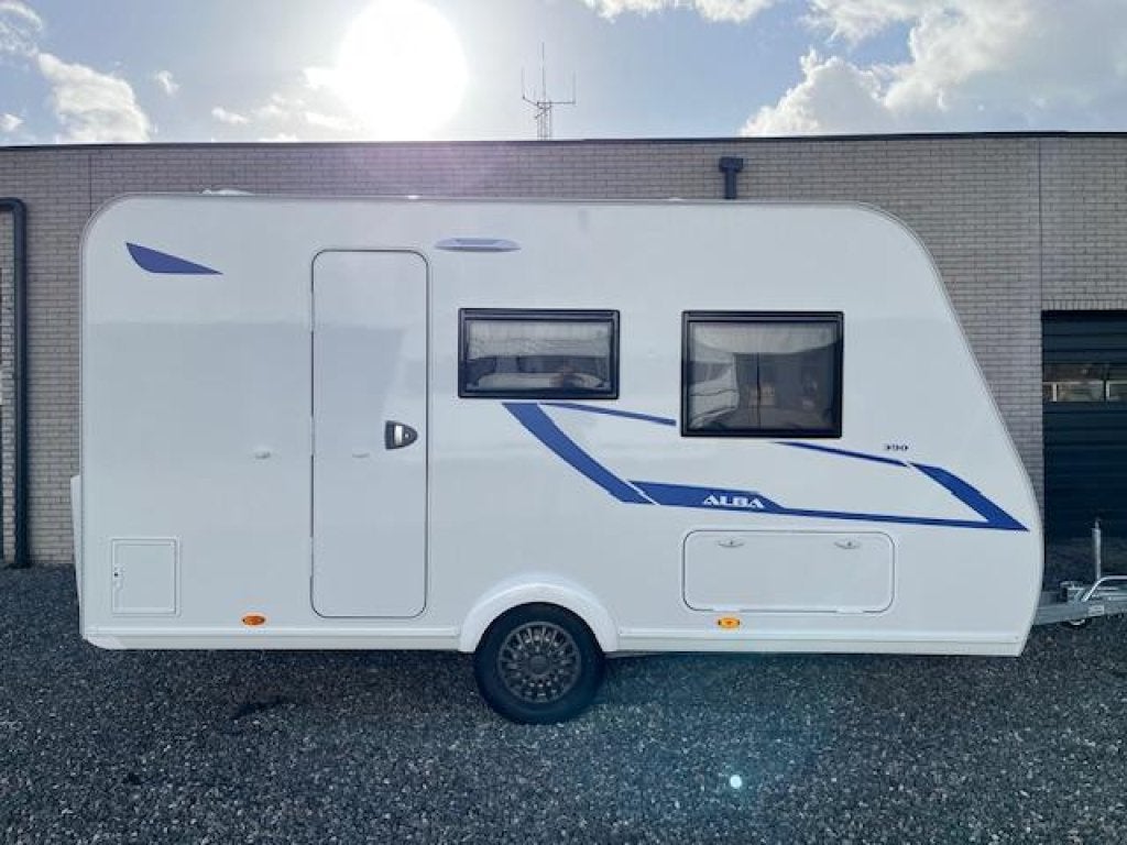 Caravelair Alba 390 Nieuw 2026, Caravans en Kamperen, Schokbreker, Bedrijf, Treinzit, 4 tot 5 meter