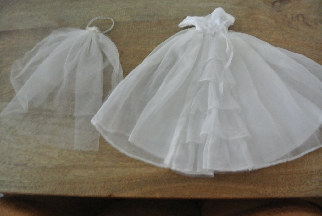 Barbie Kleertjes Bruidsjurk Brides Dream 1963/ 1965, Ophalen of Verzenden, Gebruikt, Kleertjes