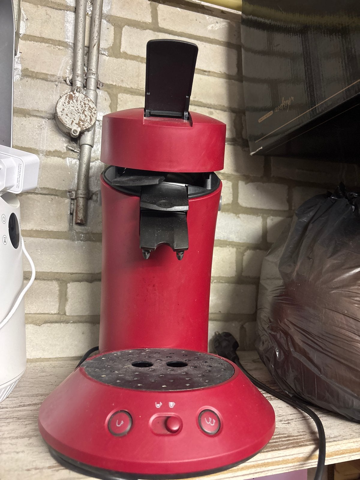 Rode Philips Senseo Koffiezetapparaat met 2 padhouders, Witgoed en Apparatuur, Koffiezetapparaten, Ophalen, Koffiepads en cups
