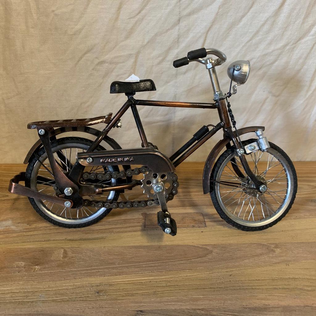 Miniatuur fiets - handgemaakt – Bij TTM Wonen, TTM Wonen, Meubels – (Perzische) Tapijten en Woonaccessoires, Taag 63, 2491 CS, Den Haag (Forepark)