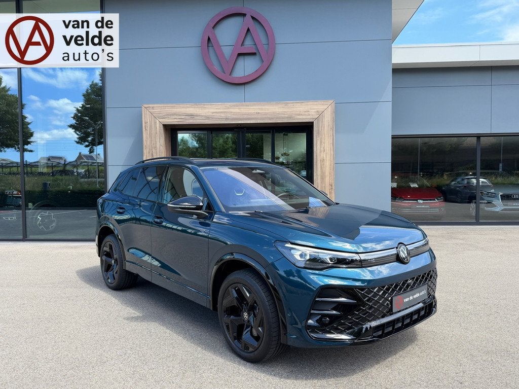 Volkswagen Tiguan 1.5 eHybrid R-Line | Black line | 360 Came, Auto's, Volkswagen, Te koop, Tiguan, 360° camera, ABS, Achteruitrijcamera