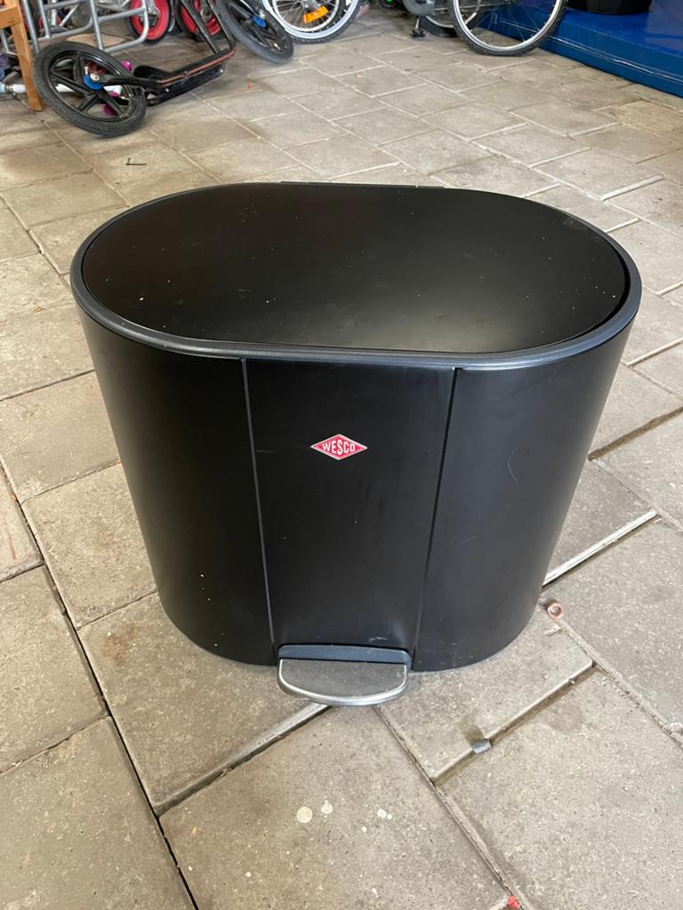 Wesco Prullenbak Mat Zwart - Stijlvol en Functioneel, Ophalen, Gebruikt, Met pedaal, 50 tot 75 cm