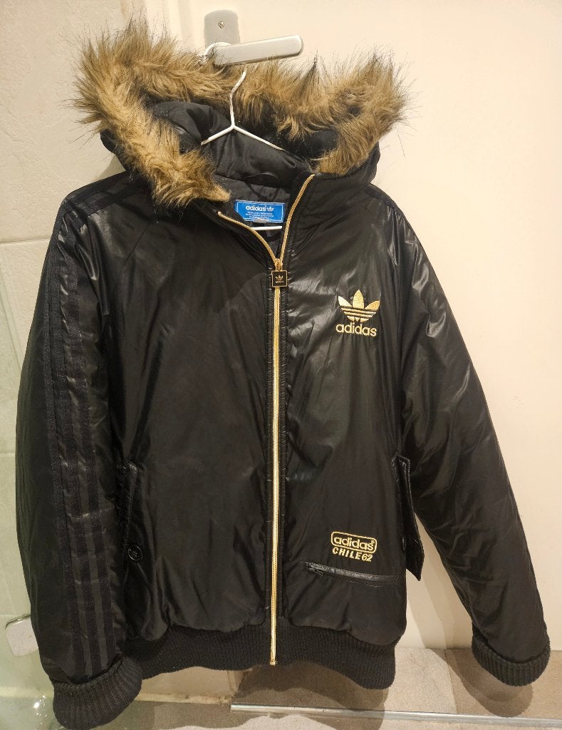 Adidas Originals Chile 62 winter jacket size M, Maat 48/50 (M), Zwart, Ophalen of Verzenden, Zo goed als nieuw