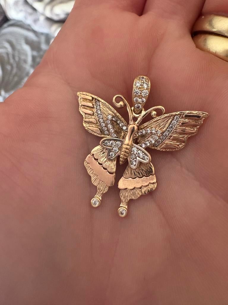 Gouden Vlinder Hanger., Ophalen of Verzenden, Zo goed als nieuw, Met edelsteen, Goud
