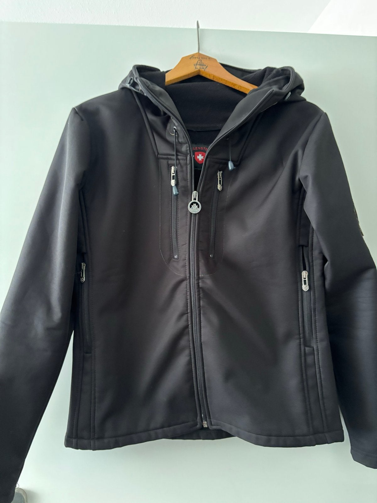 Wellensteyn Softshell Jas Zwart Maat M, Ophalen of Verzenden, Zo goed als nieuw, Maat 38/40 (M), Zwart