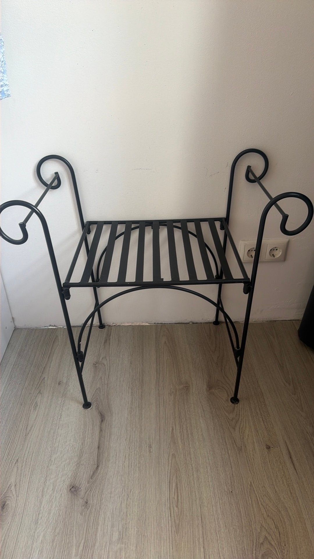 Bankje metaal zwart, Ophalen, Minder dan 50 cm, Zo goed als nieuw, Metaal