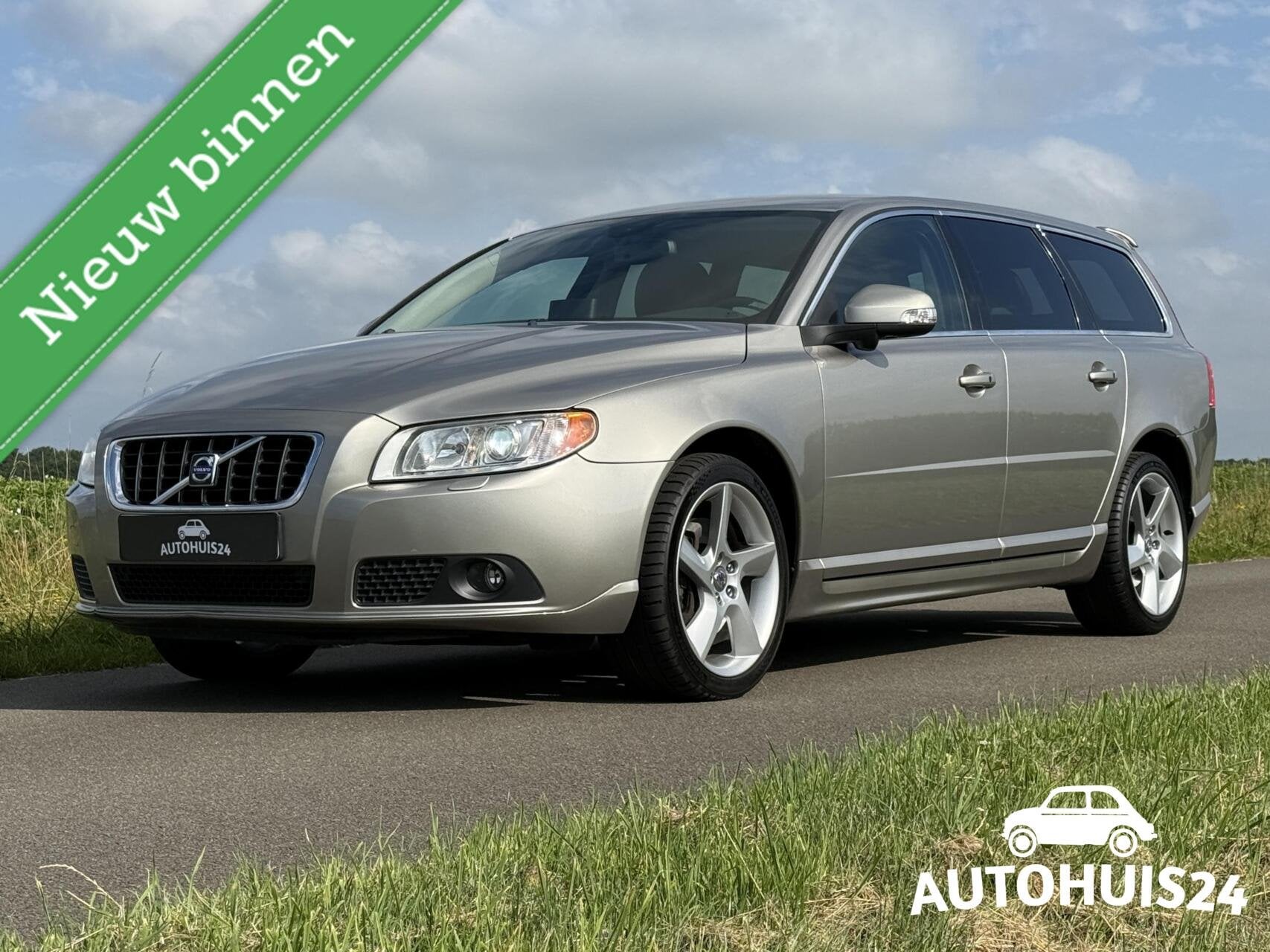 Volvo V70 3.2 Summum TREKHAAK|FOUR-C|XENON|KEYLESS| NL-AUTO, Auto's, Volvo, Bedrijf, Te koop, V70, ABS, Airbags, Airconditioning