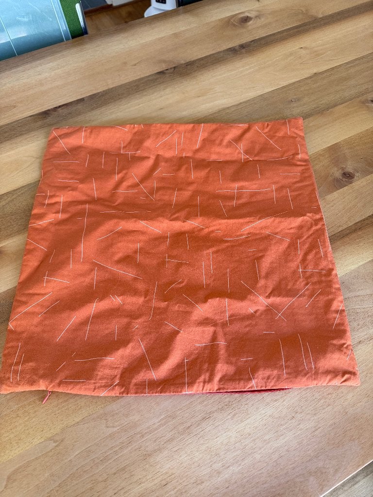Jantien Baas - Kussensloop Roestbruin / Roze, Ophalen of Verzenden, Zo goed als nieuw, Oranje, Vierkant