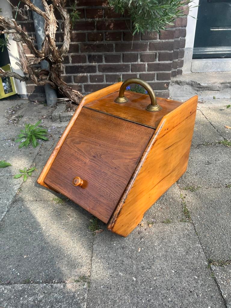 Antieke vintage houten kolenkist kolenkit schoenpoetskist, Antiek en Kunst, Ophalen of Verzenden