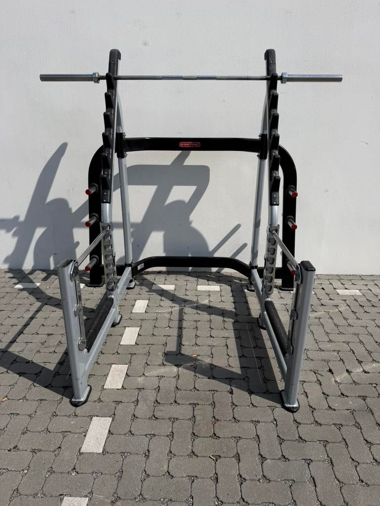 Star Trac / Nautilus Squat Rack !!