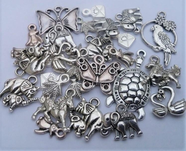 50 x Tibetaans zilveren bedels nr.1, Info@hobbymagic.nl, Hobbymagic, Nieuw, Hanger