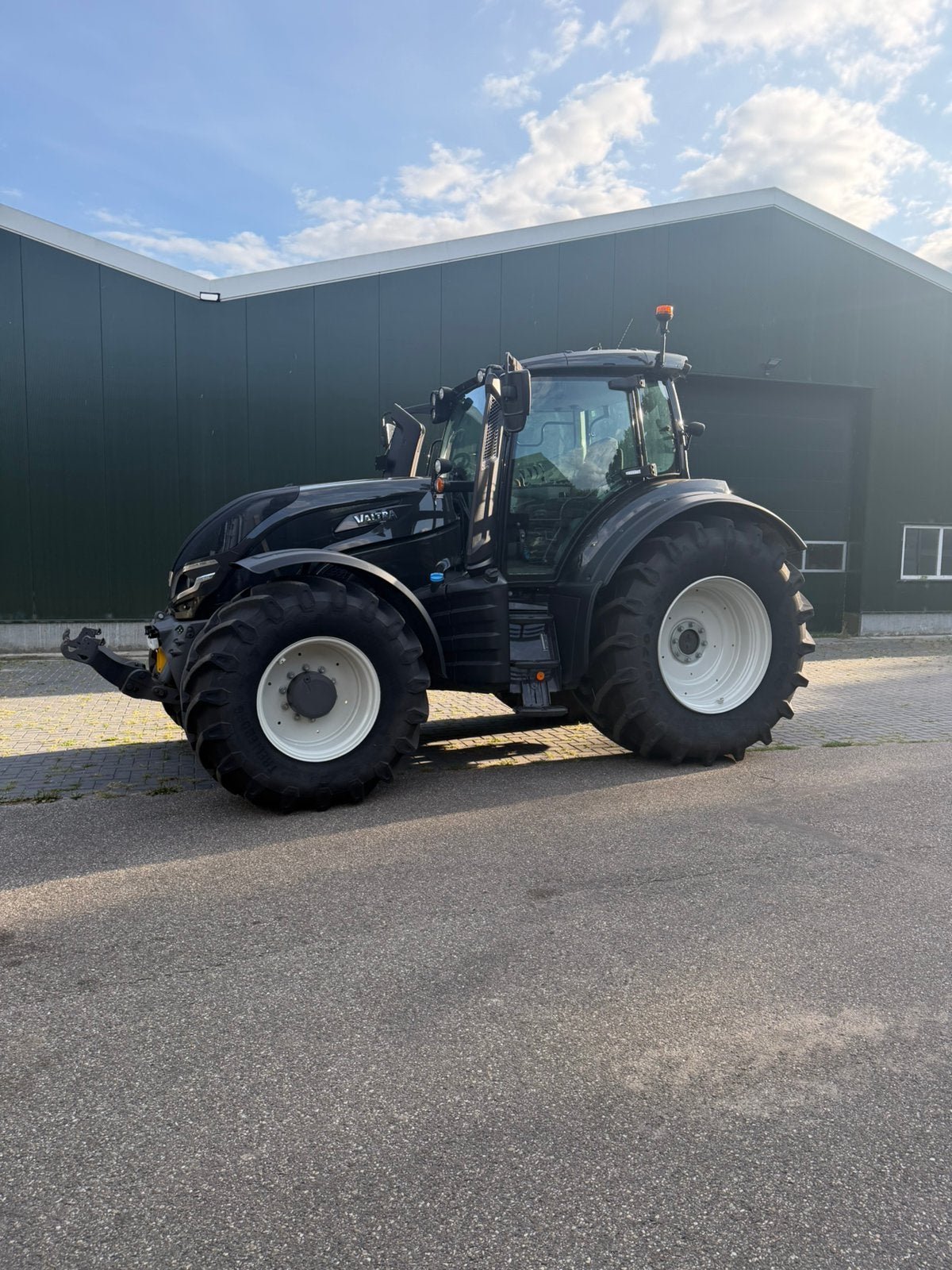 valtra t175  Active, eco, Tot 2500, Nieuw, Meer dan 160 Pk, Ophalen