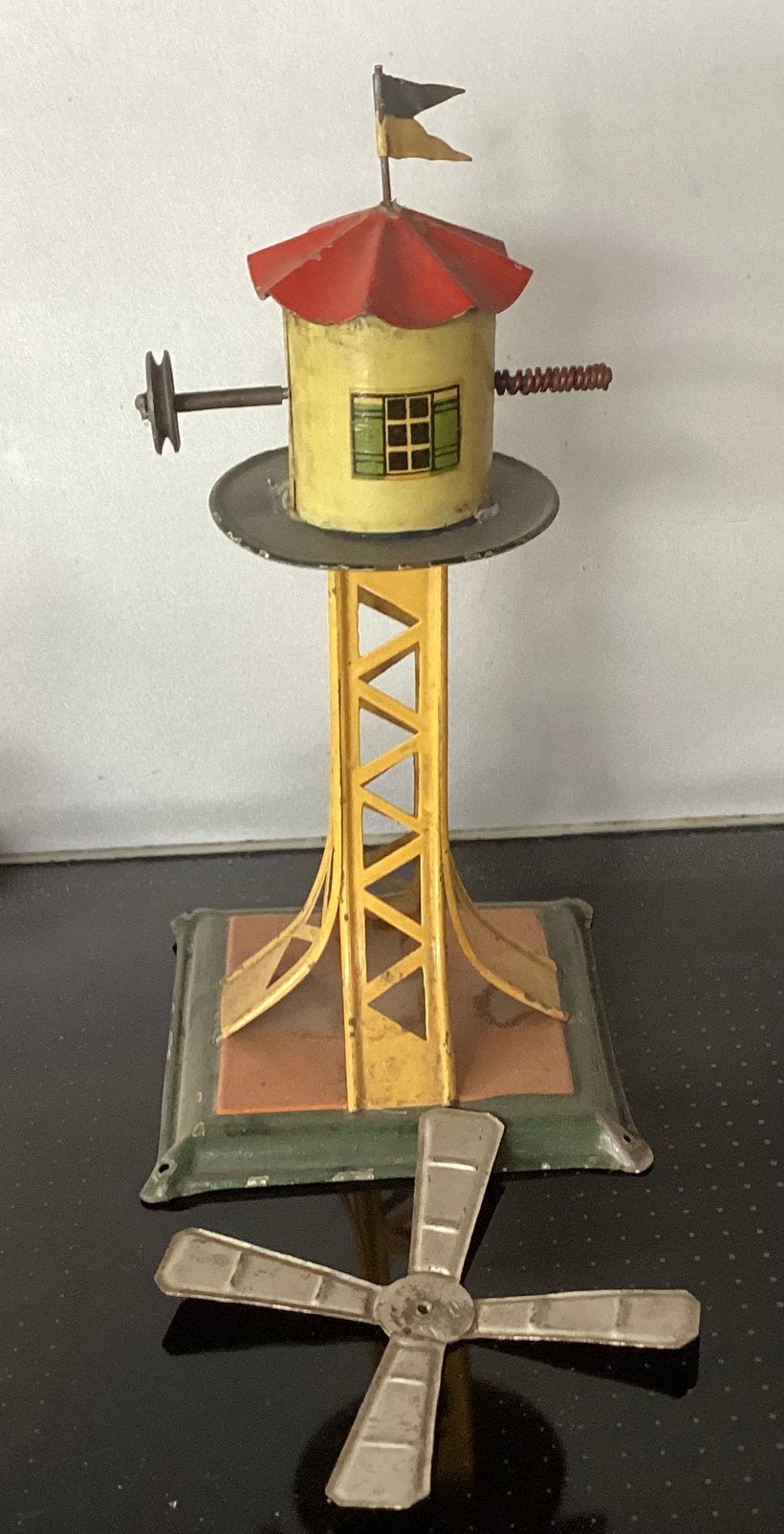 1920-1930 blikken stoommachine molen + standaard,los,Germany, Ophalen