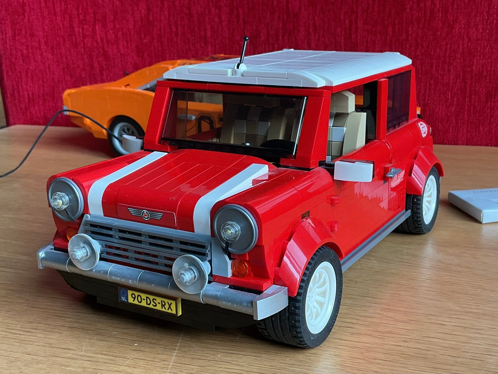 LEGO 10242 Mini Cooper in rood met wit, MOC (eigen creatie), Lego, Ophalen of Verzenden, Zo goed als nieuw