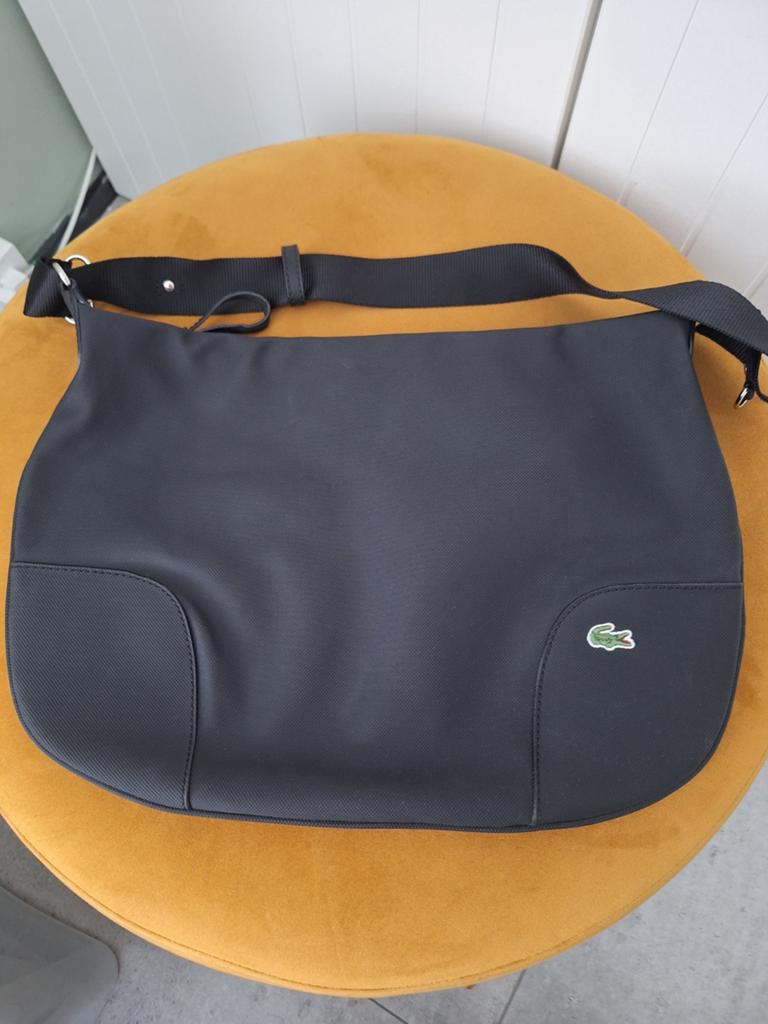 Lacoste Schoudertas - Zwart met Groene Voering, Ophalen of Verzenden, Zo goed als nieuw, Zwart, Schoudertasje