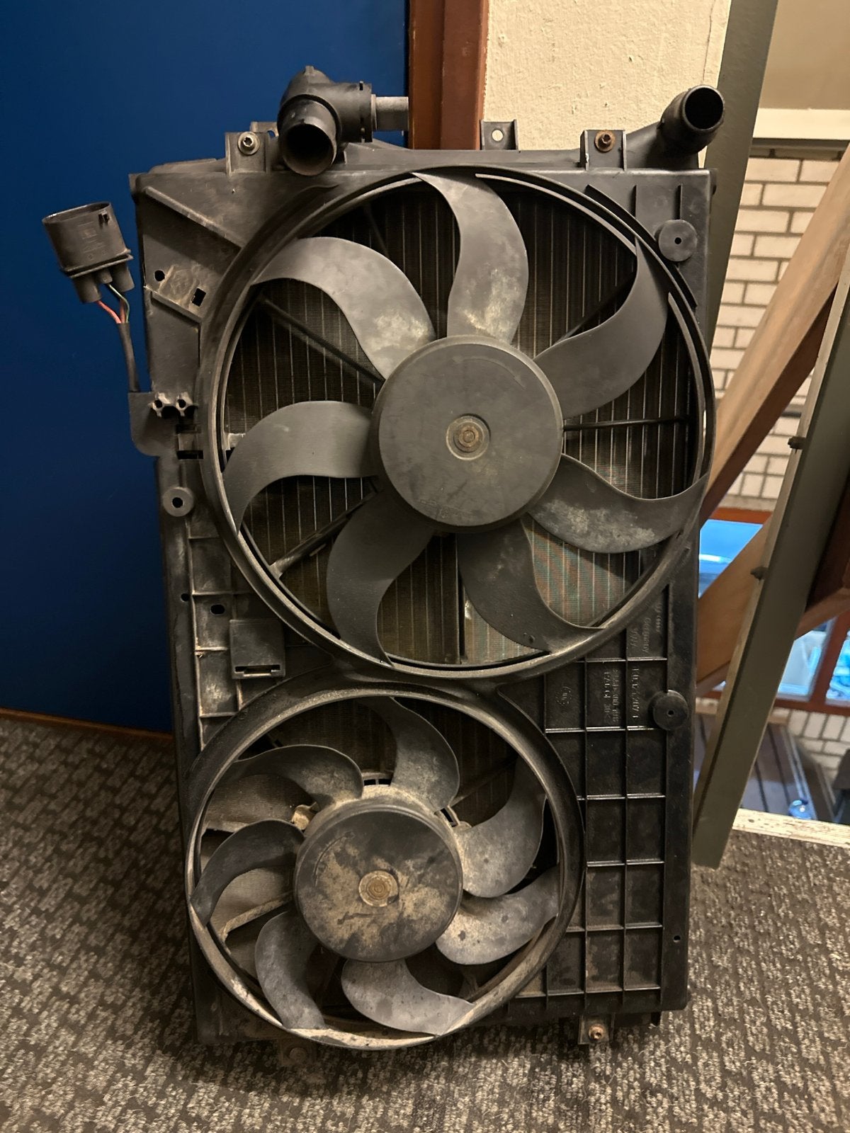Radiateur met koelvinnen voor Caddy mk3, Auto-onderdelen, Ophalen of Verzenden, Gebruikt, Volkswagen