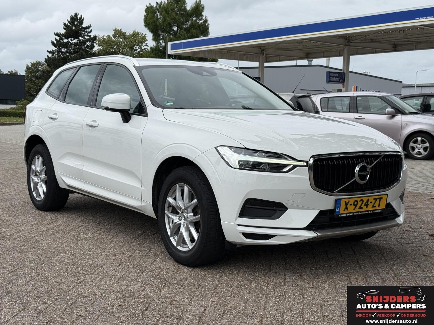 Volvo XC60 2.0 T5 Momentum in keurige staat, Gebruikt, 4 cilinders, 1969 cc, Leder en Stof