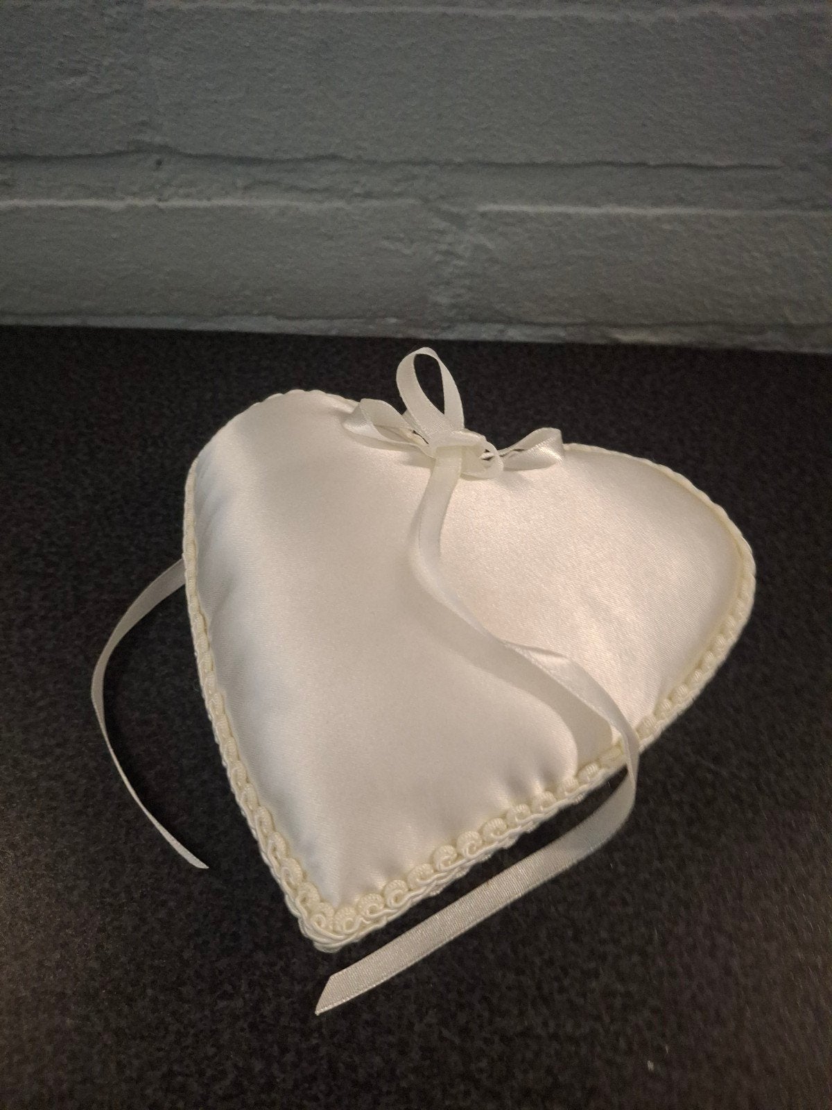 kussen voor trouwringen, Ophalen of Verzenden, Zo goed als nieuw, Accessoires