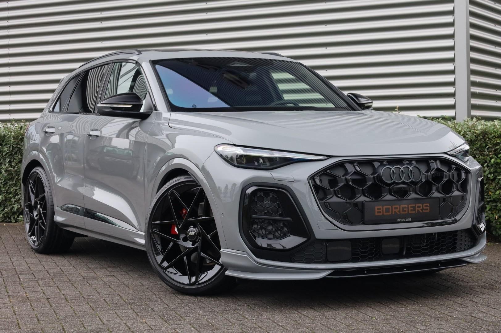 Audi SQ5 3.0 TFSI Nardogrijs l 440 PK ABT Aero l ABT Evo, Automaat, Stof, Gebruikt, 2995 cc