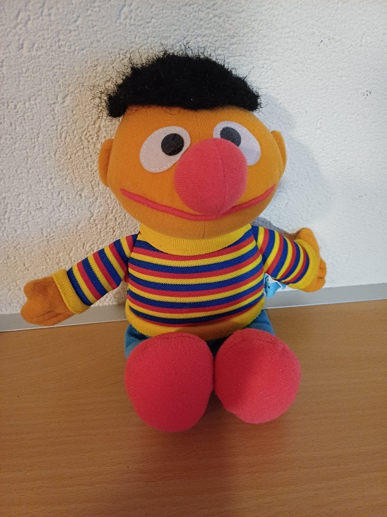 Knuffel Ernie middel groot model, Overige typen, Ophalen of Verzenden, Zo goed als nieuw, Middelgroot (20 tot 80 cm)