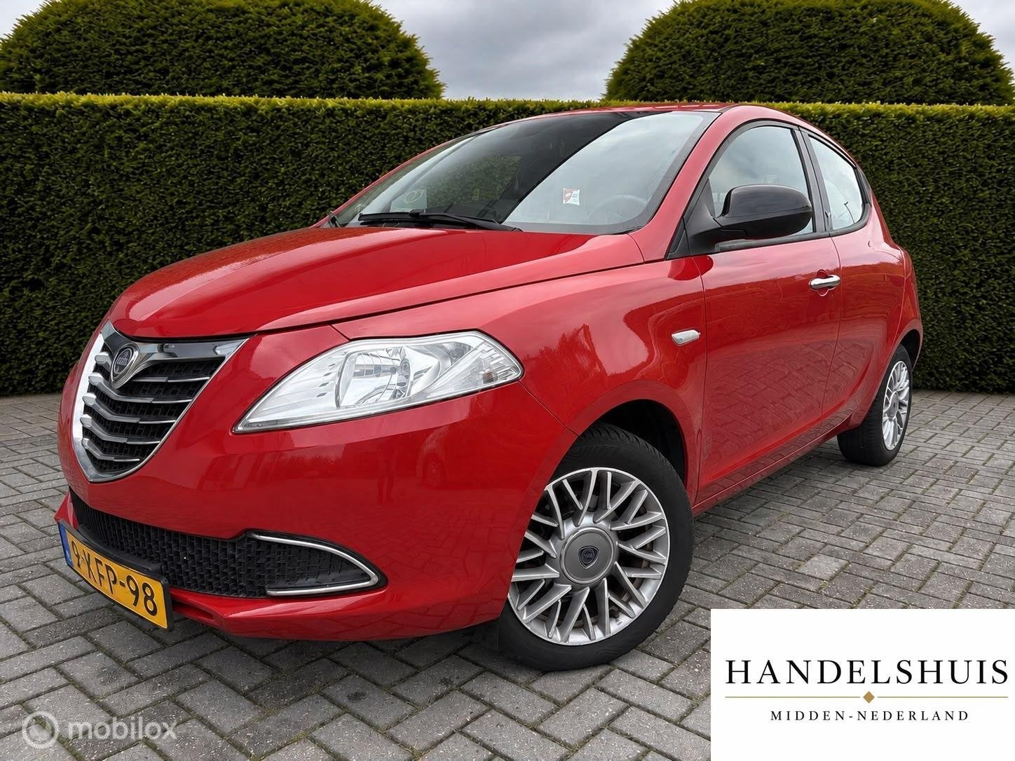 Lancia Ypsilon 0.9 Airco Velgen Elektrisch Pakket Bluetooth, Auto's, Voorwielaandrijving, Gebruikt, Origineel Nederlands, Grijs