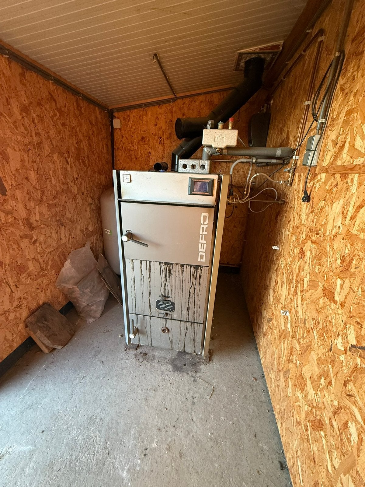 Defro houtkachel 40kw, Ophalen, Hout, Houtkachel