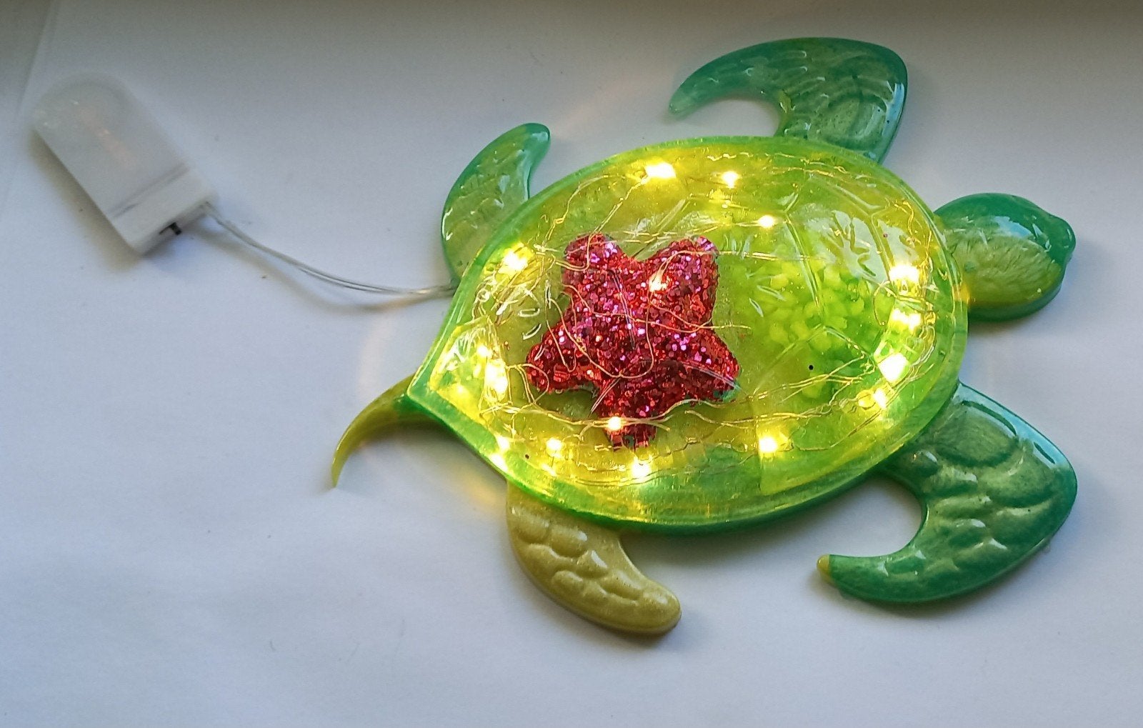 gepersonaliseerde  schildpad van epoxy, Verzamelen, Beelden en Beeldjes, Ophalen of Verzenden, Nieuw, Dier