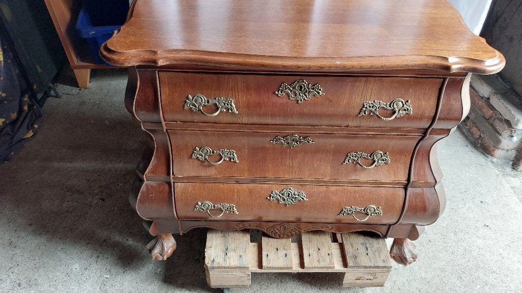 Brocante buikkastje, Ophalen