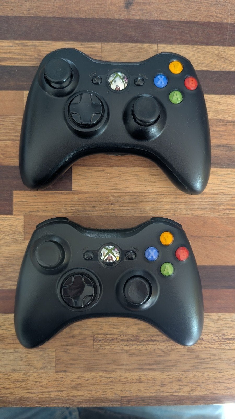 2x Xbox 360 draadloze controllers - Zwart, Gebruikt, Ophalen of Verzenden, Controller, Xbox 360