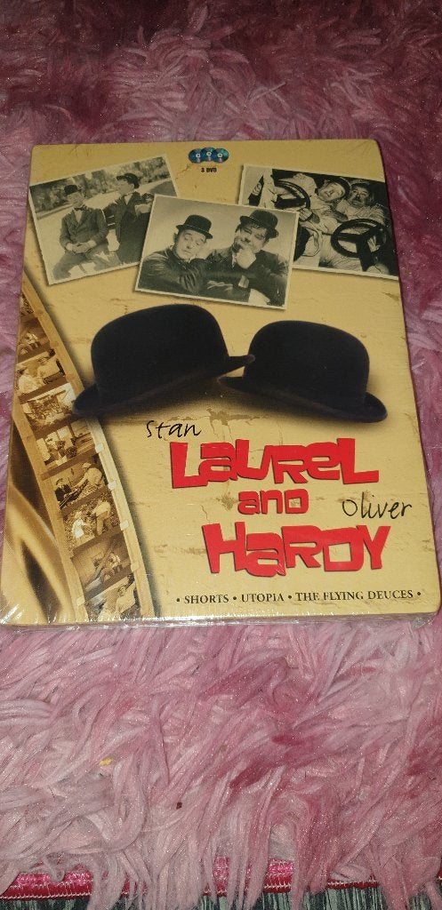 Te koop.3dvd box nieuw Stan laurel & oliver hardy, Cd's en Dvd's, Actiekomedie, Alle leeftijden, Nederlands, Ophalen of Verzenden