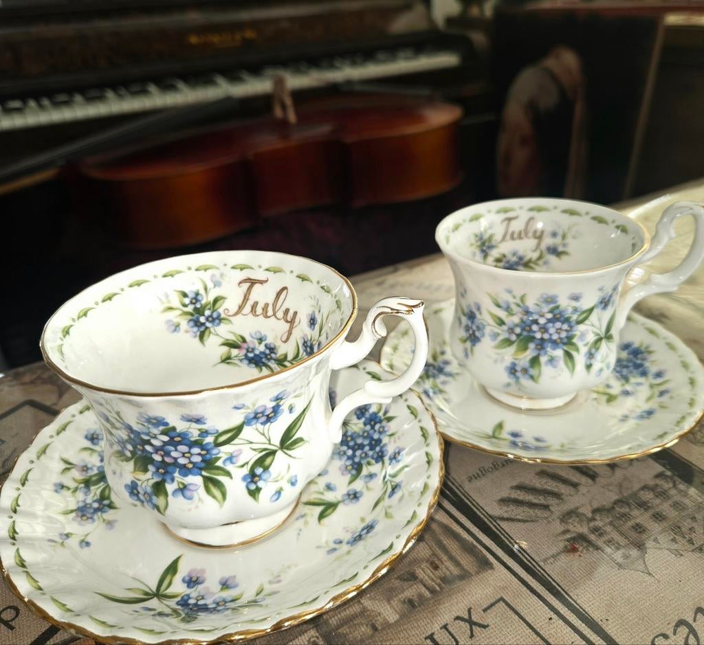 Royal Albert 'July' kop en schotel set (2 stuks), Ophalen of Verzenden