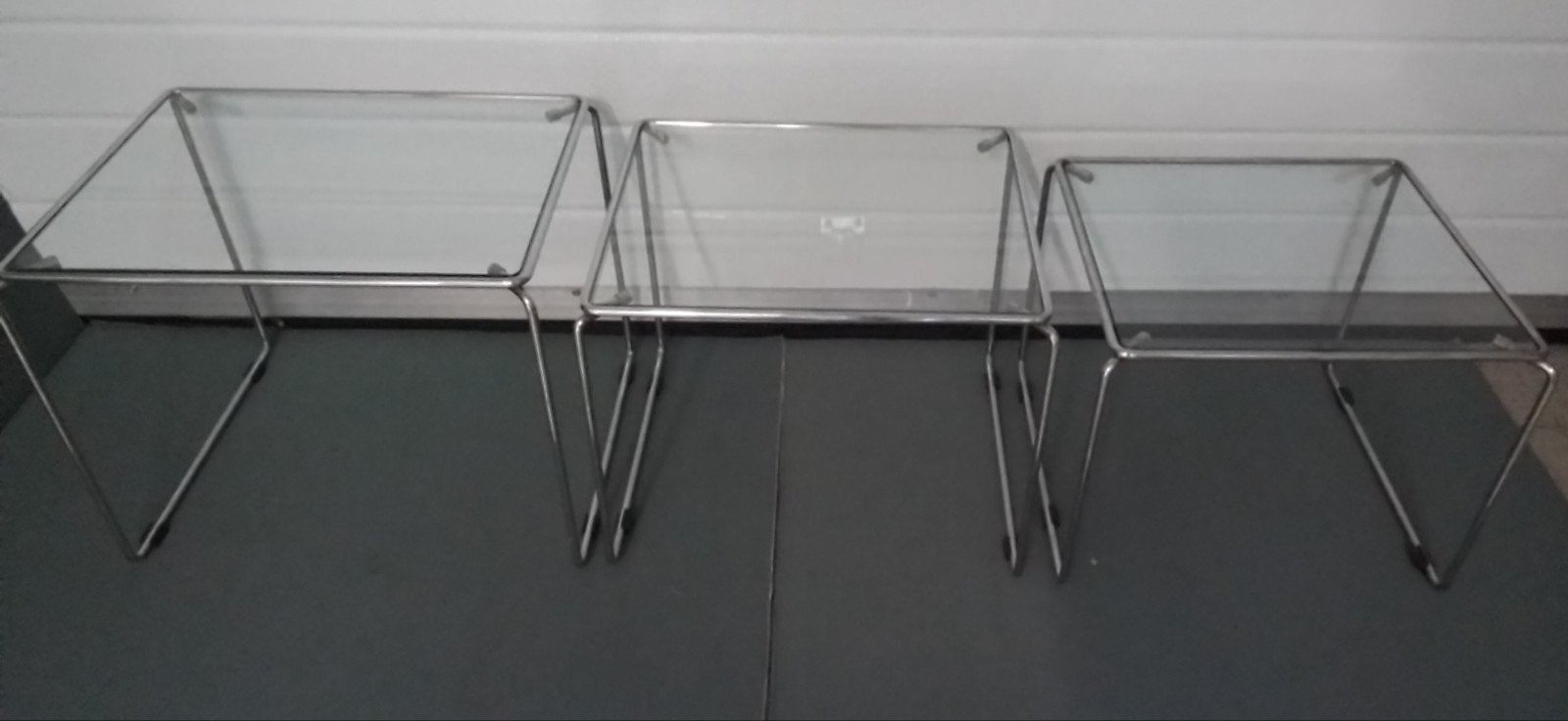 Set van 3 vintage design glazen bijzettafels chroom frame, Ophalen, Minder dan 45 cm, Minder dan 55 cm, Gebruikt