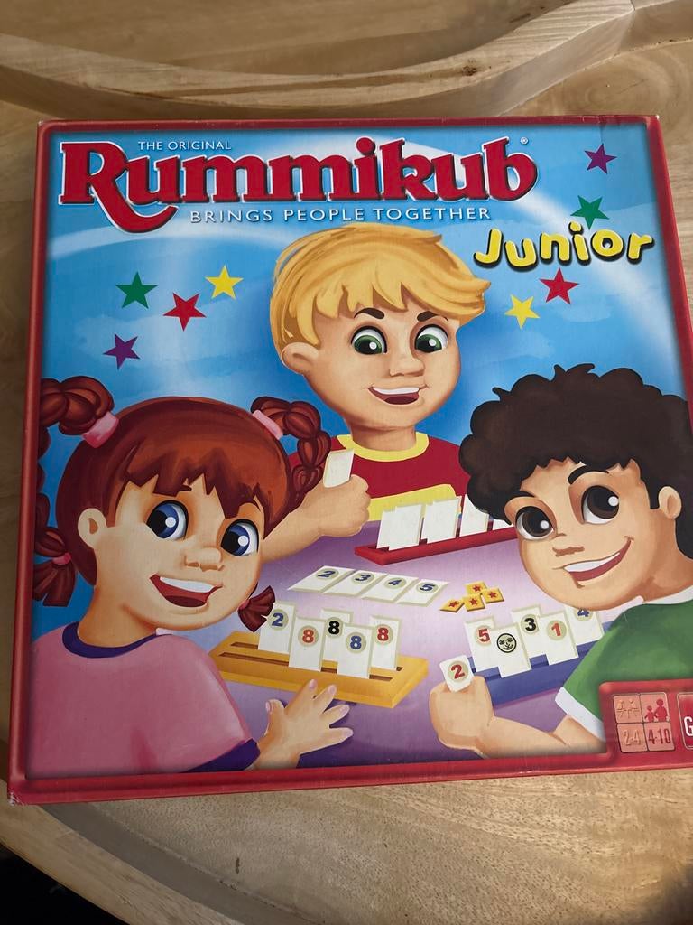 Rummikub Junior - Leuk en Leerzaam!, Hobby en Vrije tijd, Gezelschapsspellen | Bordspellen, Zo goed als nieuw, Een of twee spelers