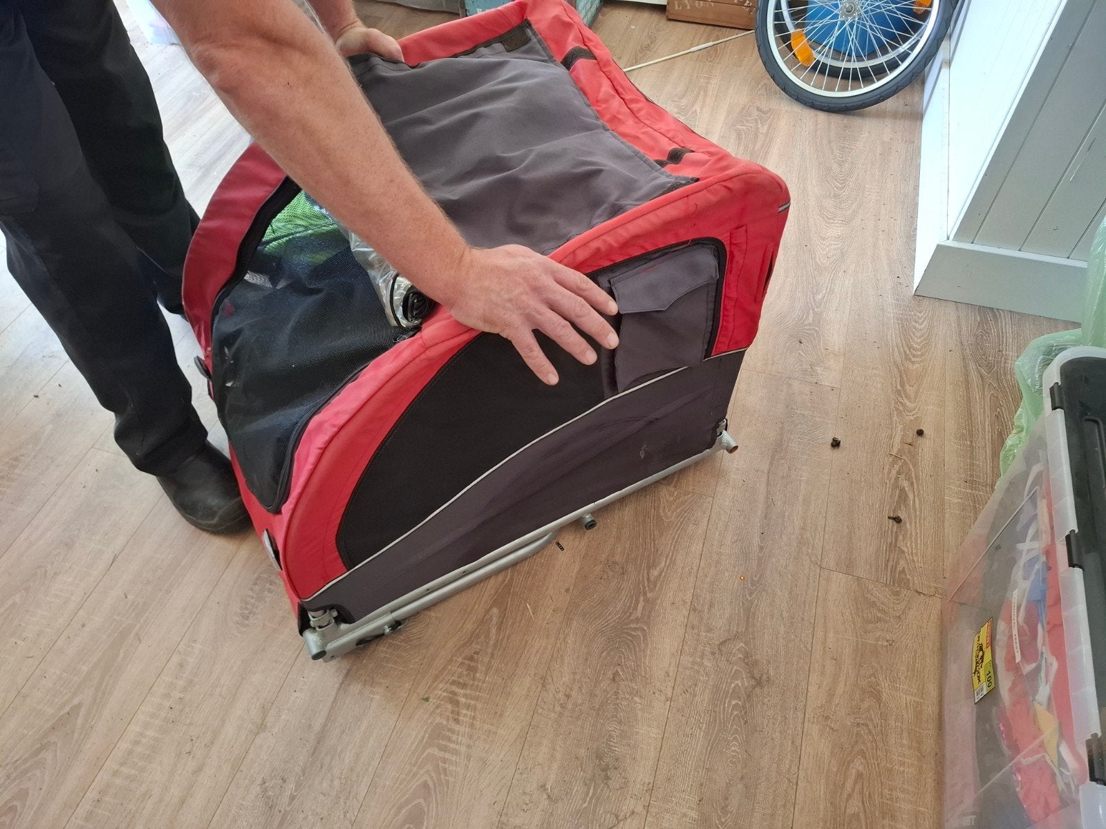 Opvouwbare hondenfietskar - Ideaal voor onderweg!, Fietsen en Brommers, Ophalen, Zo goed als nieuw